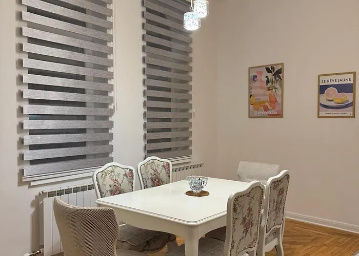 Latin Bridge דירה